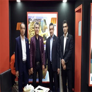 iran client visit our paper machine fomring fabric factory